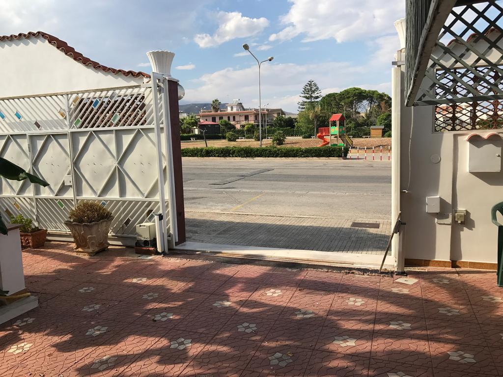 Casa Vacanze Robinson Βίλα Avola Εξωτερικό φωτογραφία